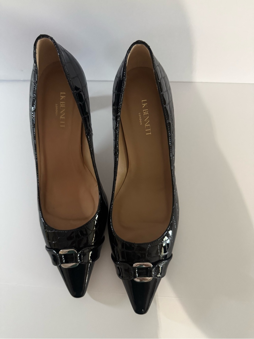 LK Bennett Black Patent Pointed Toe Pumps size eu 37